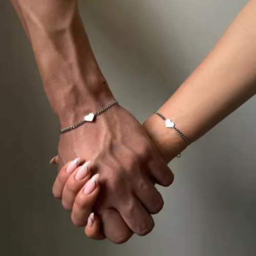 צמידים תואמים לזוגות